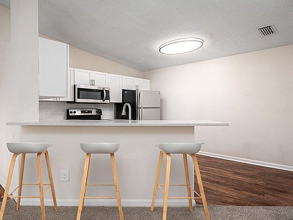 3rd image of 2768 Florida Blvd #1-511