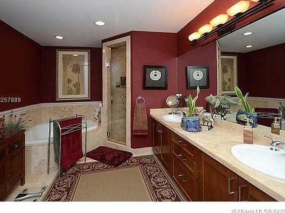 3rd image of 1801 NE 26th Ave #1801