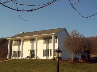 S4561 Valley Glen Ct, Baraboo, WI 53913