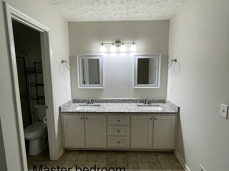 Stoney Acres Dr NW — Photo 18