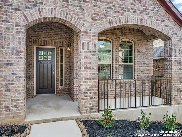 4 bed, 3.5 bath, 3070 sqft, $3,100 — Photo 1