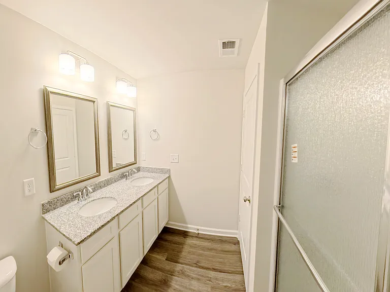 916 Drake Grove Ln — Photo 15
