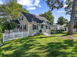 14 Irving St, Salem, NH 03079