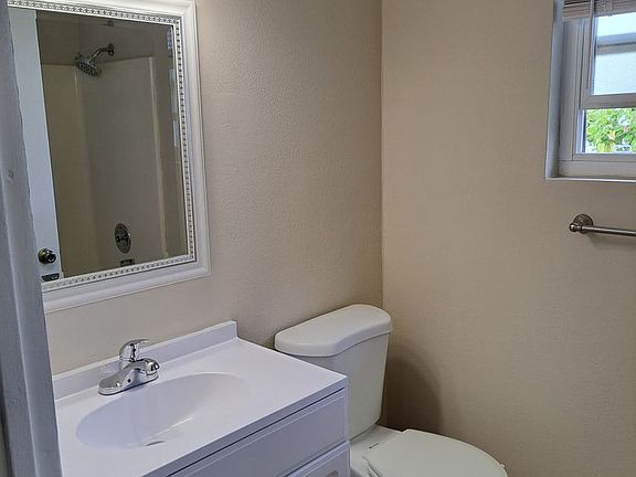 2nd image of 1835 Carmona Ave #F64826a05
