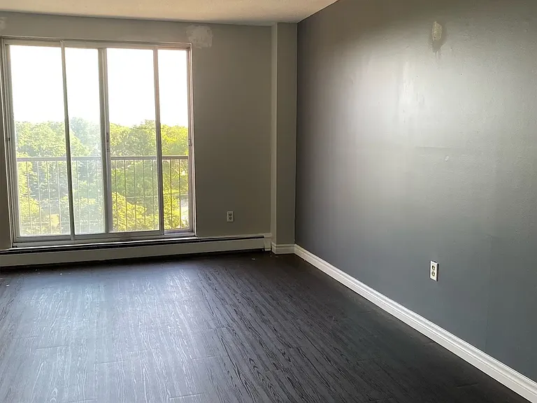 750 Wallace St — Photo 7