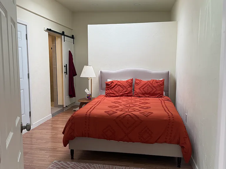 Guest suite
