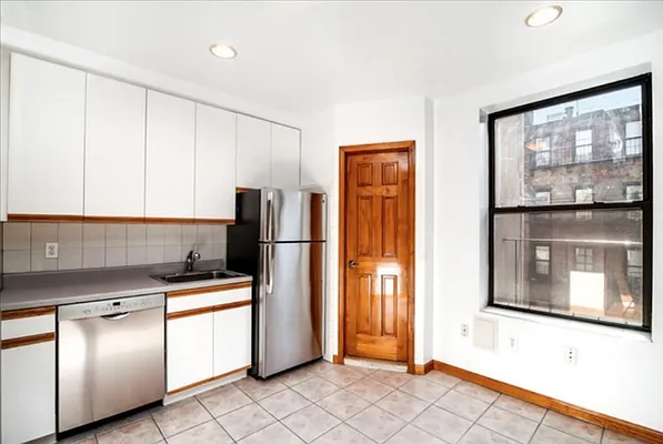 Rented by Compass | media 6