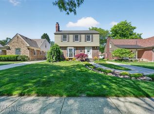 1916 Bonnieview Dr, Royal Oak, MI 48073