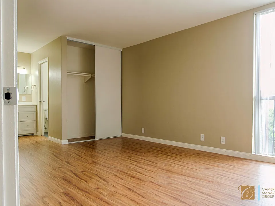 3940 Oregon St.