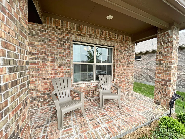 1257 Presidio Ln — Photo 2