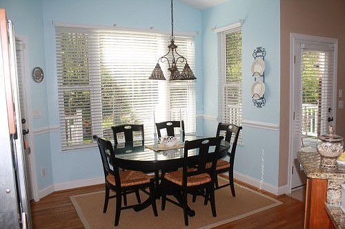 4th image of 1750 Hunters Wood Ct