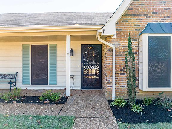 5th image of 7515 Olivia Hill Dr