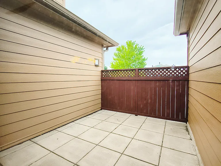 8555 Gold Peak Dr #F — Photo 19