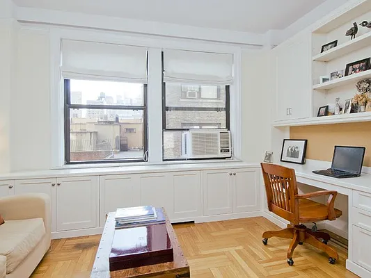 Sold by Sotheby's International Realty | media 9