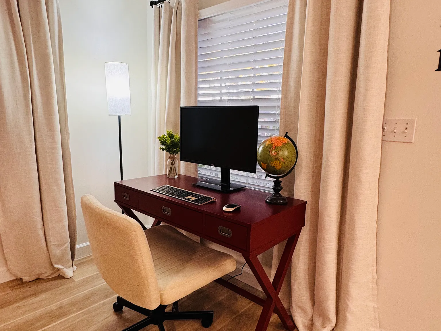 3 bed, 1500 sqft, $3,200 — Photo 4