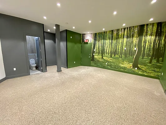 Rented by Hagstrom Management Inc | media 74