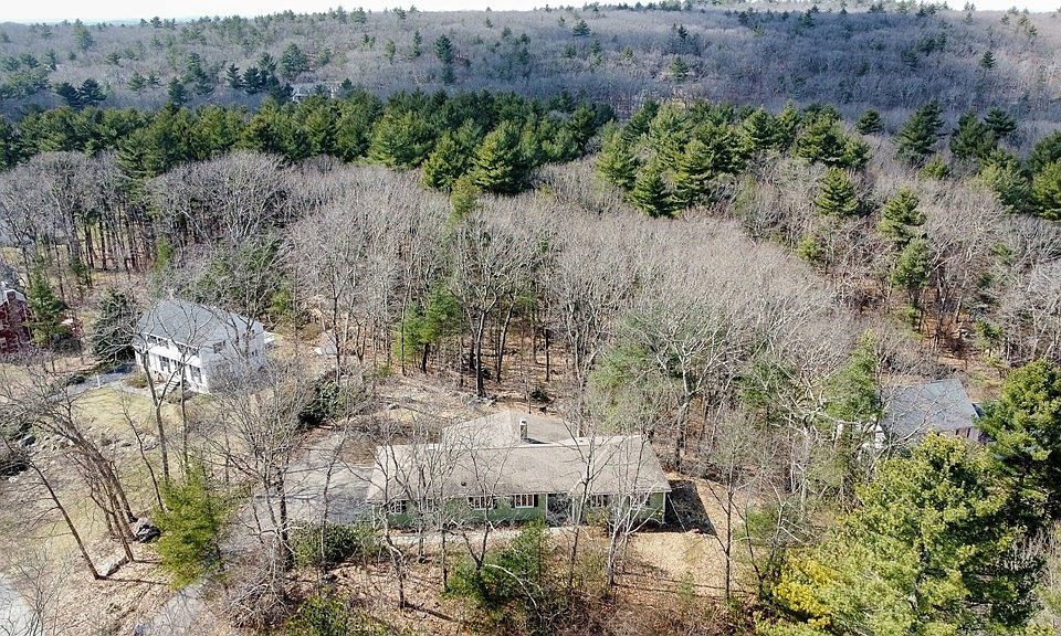 9 Pond St, Dover, MA 02030 Zillow