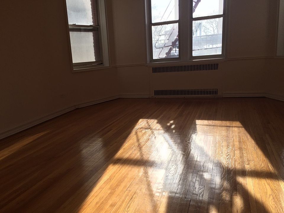 2nd image of 2520 Ocean Ave