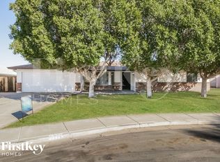3928 E Garnet Cir, Mesa, AZ 85206