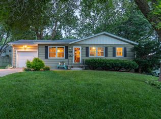 7533 Valley St, Omaha, NE 68124