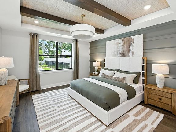 Luxurious Owner s Suite