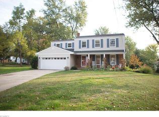 546 Green Meadow Dr, Tallmadge, OH