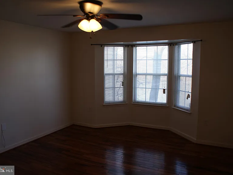 9716 Lake Pointe Ct #203 — Photo 20
