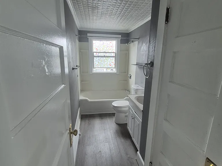 79 Hill St #101 — Photo 5