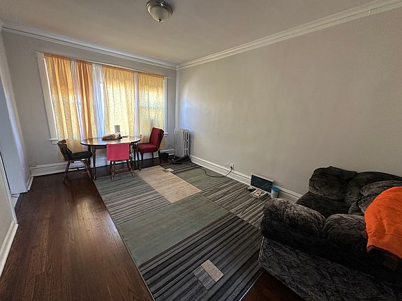 5th image of 1552 W Arthur Ave APT 3