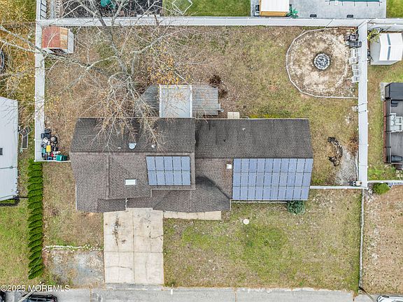 5th image of 809 Grinnell Avenue