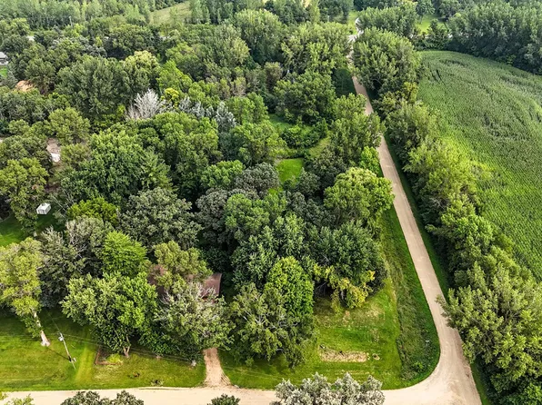 20332 Tiller Dr, Hutchinson, MN 55350