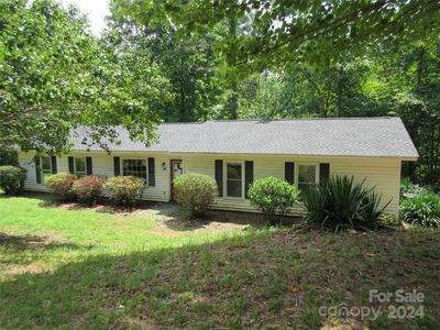 50 Hawkins Ln, Mill Spring, NC, 28756