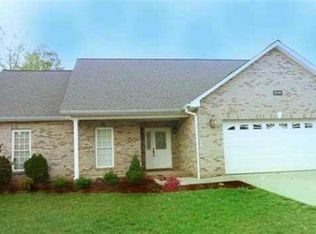 2092 Chelesa Ln, Newton, NC 28658