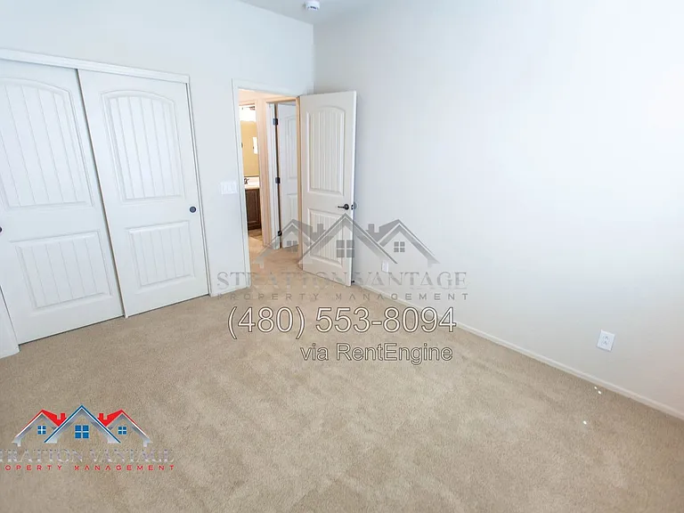 4467 E Remington Dr — Photo 27