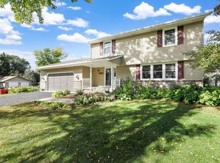 5245 Oxford St N, Shoreview, MN 55126