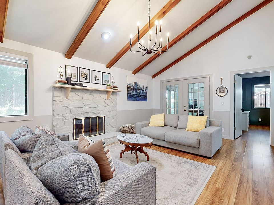 1st image of 2101 Mullen Cir