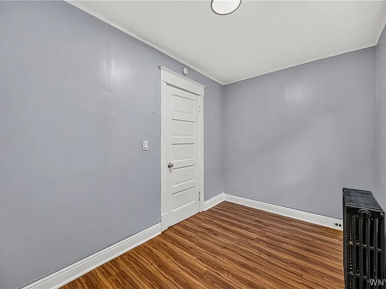 563 Humboldt Pkwy #UPPER — Photo 37
