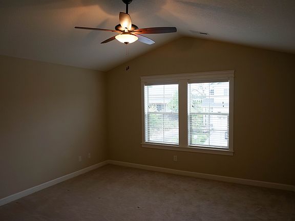 5th image of 7417 NE 58th Way