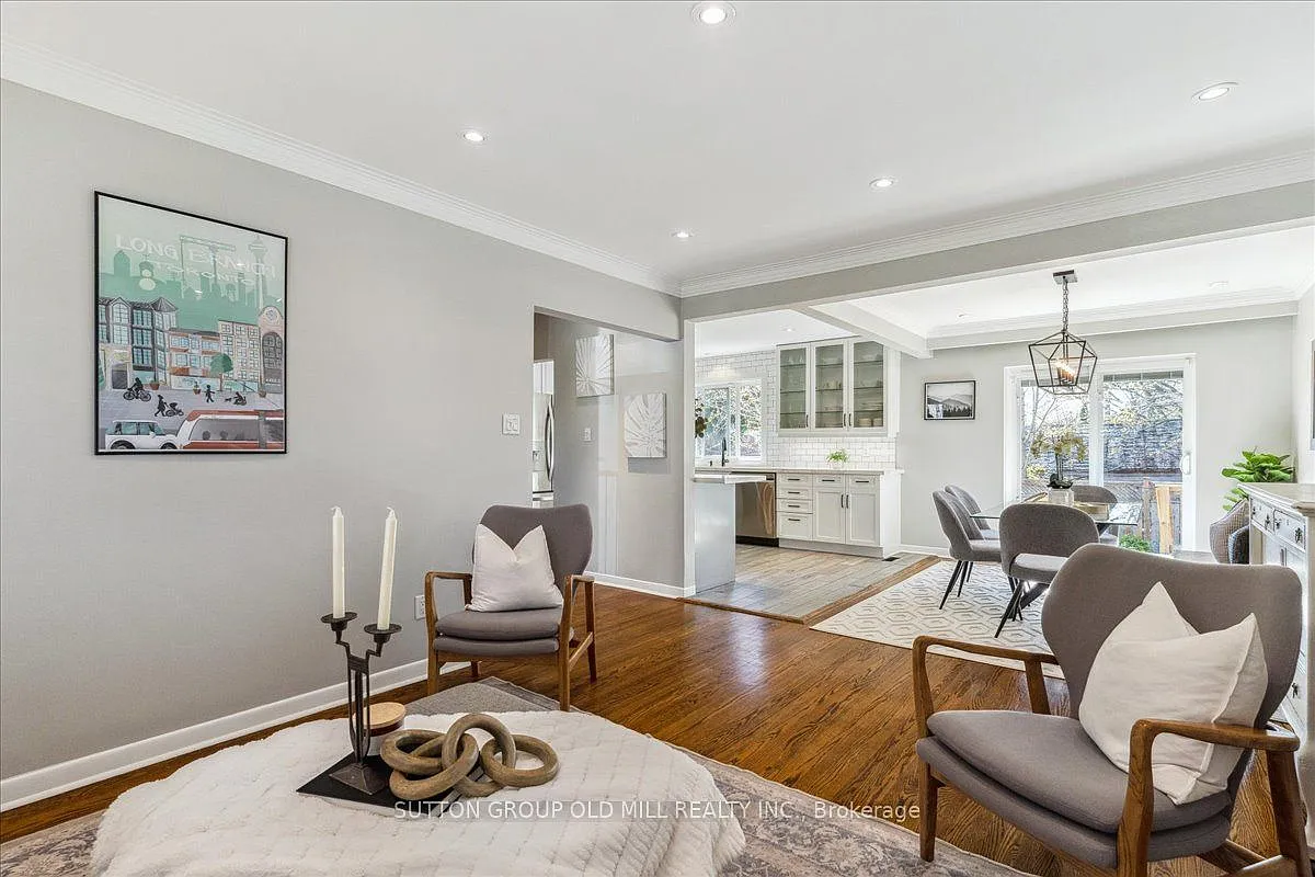 4 bed, $4,975 — Photo 4
