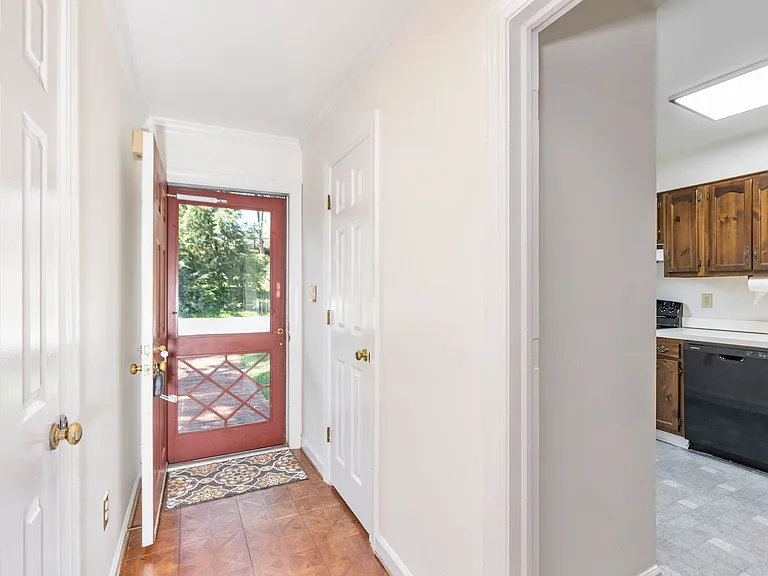 10 Waverley Grn — Photo 4