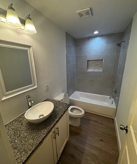 605 Martin Luther King St — Photo 9