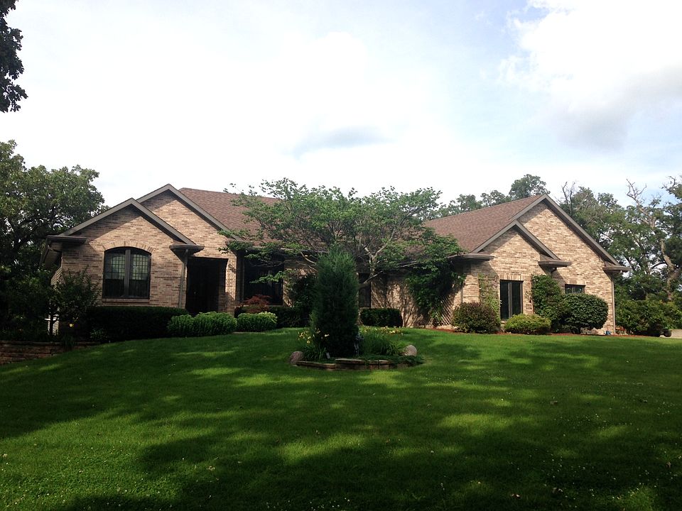 1st image of 124 Dakota Dr