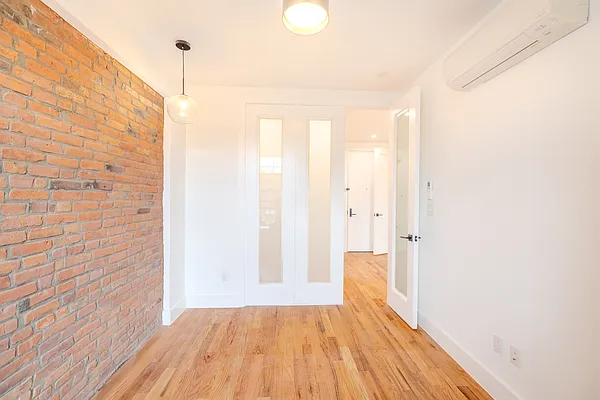 Rented by Brooklyn Group | media 16