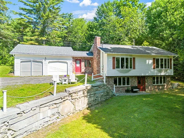 573 Augusta Road, Belgrade, ME 04917