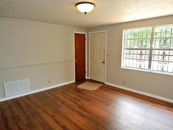 3rd image of 1706 Kentucky Ave