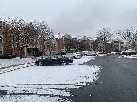 5th image of 6101 Wigmore Ln Unit M