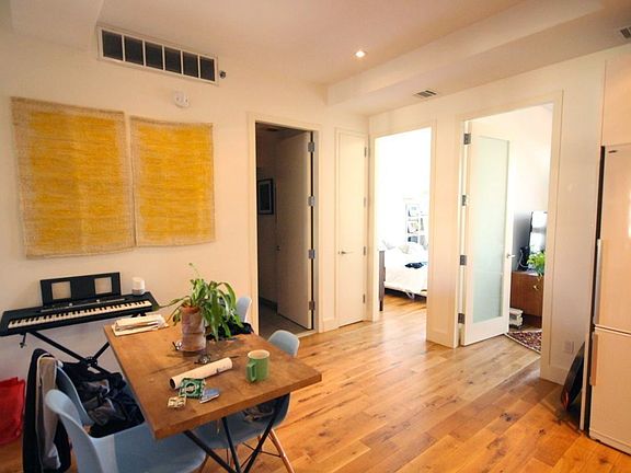 2nd image of 73 Montrose Ave #3T