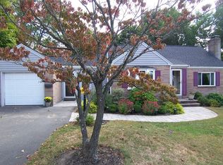 365 Union St, Braintree, MA 02184