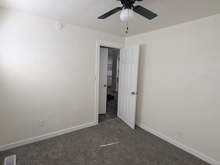 5316 Sandra Ln NE — Photo 17