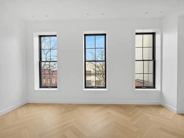 261 Clifton Pl #1 — Photo 8